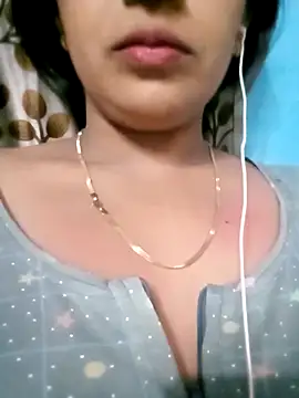 Snapshot of Bina_Bhanot chatting on March 14, 2025, 4:30 pm Bina Bhanot online show from March 14, 2025, 4:30 pm