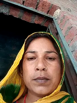 Snapshot of Bina_Bhanot chatting on March 23, 2025, 8:15 am Bina Bhanot online show from March 23, 2025, 8:15 am
