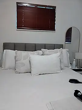 Godessofpleasxa online show from November 16, 2025, 1:05 pm