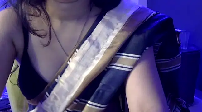 Snapshot of Shanaya1 chatting on February 25, 2025, 3:20 pm Shanaya1 online show from February 25, 2025, 3:20 pm