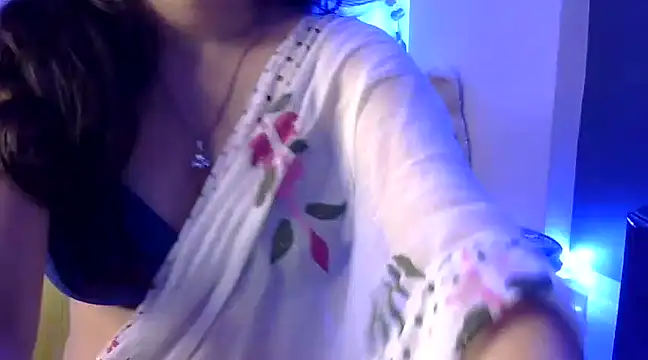 Snapshot of Shanaya1 chatting on February 19, 2025, 4:00 pm Shanaya1 online show from February 19, 2025, 4:00 pm