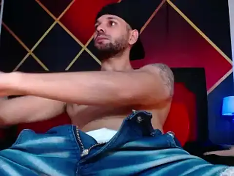 Snapshot of Cristian_white chatting on March 14, 2025, 7:12 pm Cristian white online show from March 14, 2025, 7:12 pm