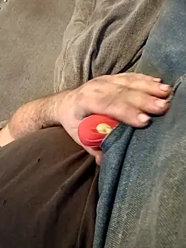 Snapshot of Rcraigue4 chatting on November 12, 2025, 9:29 pm Rcraigue4 online show from November 12, 2025, 9:29 pm