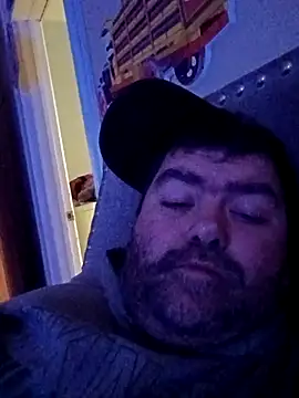 Snapshot of Rcraigue4 chatting on November 4, 2025, 9:13 am Rcraigue4 online show from November 4, 2025, 9:13 am