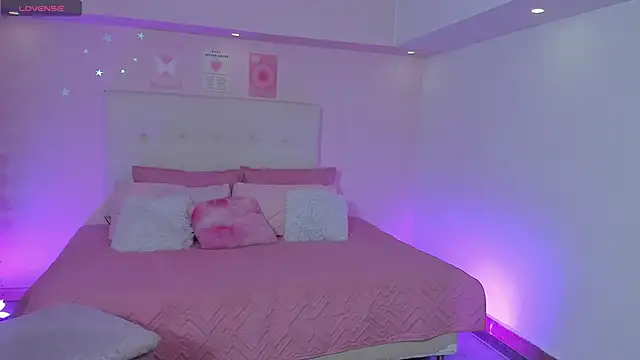 Snapshot of ScarlettDreamss7 chatting on November 2, 2025, 3:28 pm ScarlettDreamss7 online show from November 2, 2025, 3:28 pm