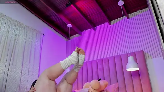 ScarlettDreamss7 online show from June 3, 2026, 2:33 pm