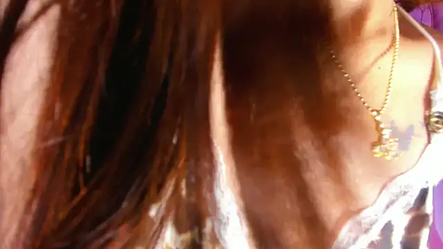 emili clark online show from October 26, 2025, 4:57 am