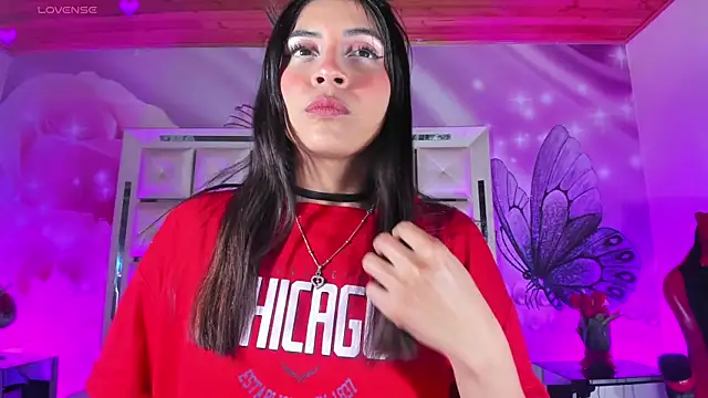 emili clark online show from March 4, 2026, 4:42 am