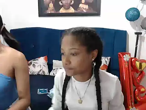 Snapshot of LITTLEDOLLHOT chatting on February 26, 2025, 1:32 pm LITTLEDOLLHOT online show from February 26, 2025, 1:32 pm