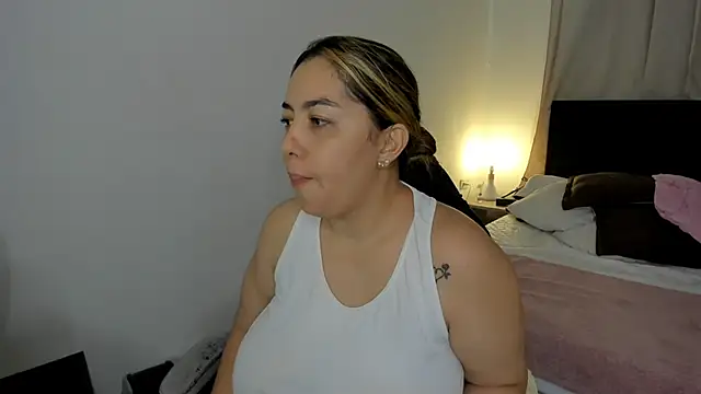 brithany olson25 online show from March 11, 2026, 1:05 pm