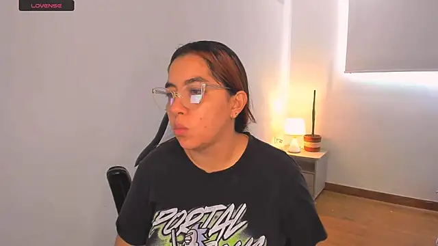 brithany olson25 online show from March 5, 2025, 12:55 pm