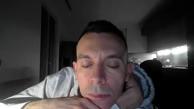 Snapshot of Masterclassyfeet chatting on March 22, 2025, 12:49 am Masterclassyfeet online show from March 22, 2025, 12:49 am