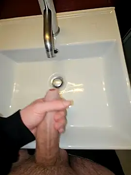 Snapshot of BigDick_97 chatting on February 4, 2025, 12:44 pm BigDick 97 online show from February 4, 2025, 12:44 pm