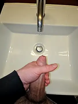 Snapshot of BigDick_97 chatting on February 23, 2025, 11:36 pm BigDick 97 online show from February 23, 2025, 11:36 pm