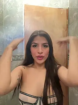 Snapshot of thompsonabella666 chatting on February 15, 2025, 7:06 pm thompsonabella666 online show from February 15, 2025, 7:06 pm