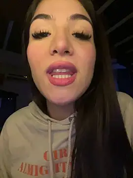 Snapshot of thompsonabella666 chatting on February 15, 2025, 10:10 pm thompsonabella666 online show from February 15, 2025, 10:10 pm