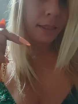 SweetyNinaOff1 online show from October 15, 2025, 12:20 am