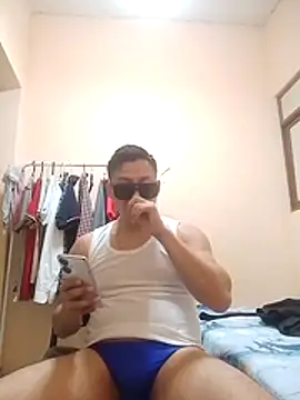 LuisMex1998 online show from December 15, 2025, 9:48 am