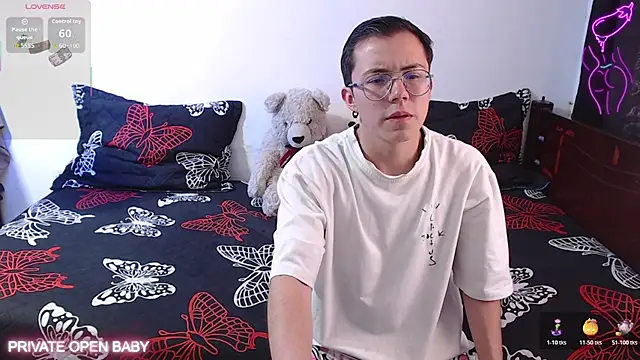 Tina 4 Charlie online show from October 28, 2025, 1:54 pm