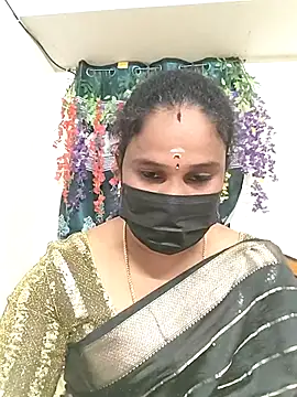 Tamil Aathira online show from November 3, 2025, 7:06 pm