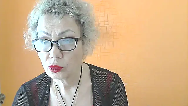 NessyJenixs online show from March 29, 2026, 6:48 am