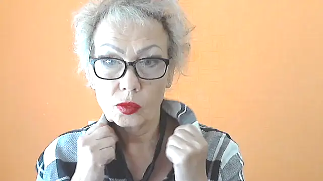 Snapshot of NessyJenixs chatting on September 28, 2025, 6:31 am NessyJenixs online show from September 28, 2025, 6:31 am