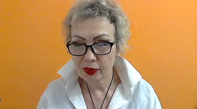 Snapshot of NessyJenixs chatting on March 5, 2025, 5:50 pm NessyJenixs online show from March 5, 2025, 5:50 pm