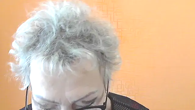 Snapshot of NessyJenixs chatting on October 28, 2025, 7:07 am NessyJenixs online show from October 28, 2025, 7:07 am