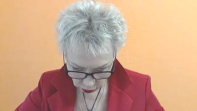 Snapshot of NessyJenixs chatting on October 21, 2025, 6:57 am NessyJenixs online show from October 21, 2025, 6:57 am