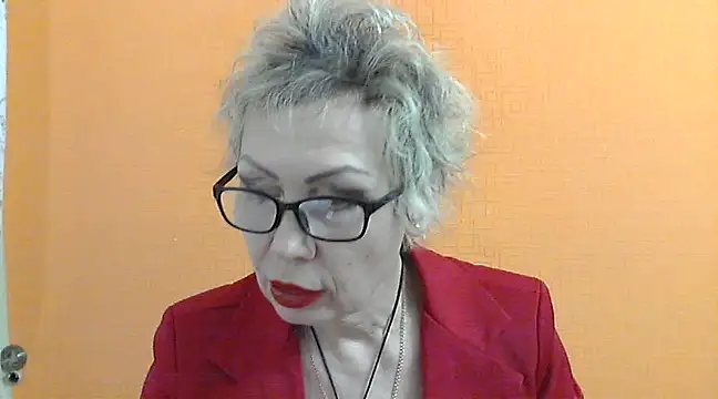 Snapshot of NessyJenixs chatting on February 22, 2025, 5:24 pm NessyJenixs online show from February 22, 2025, 5:24 pm
