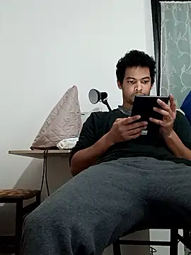 Snapshot of cingonduro chatting on January 8, 2026, 7:31 pm cingonduro online show from January 8, 2026, 7:31 pm