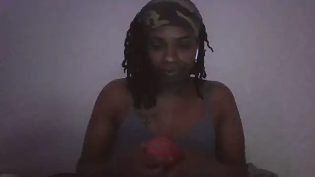 Snapshot of theprettysoles chatting on February 25, 2025, 1:30 am theprettysoles online show from February 25, 2025, 1:30 am