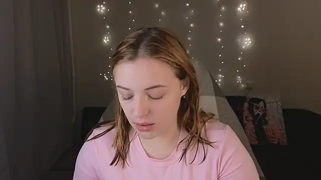 Snapshot of Hanna_melon chatting on October 22, 2025, 9:03 pm Hanna melon online show from October 22, 2025, 9:03 pm