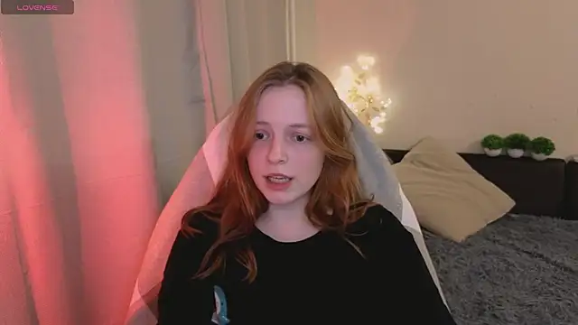 Snapshot of Hanna_melon chatting on February 11, 2025, 7:05 pm Hanna melon online show from February 11, 2025, 7:05 pm