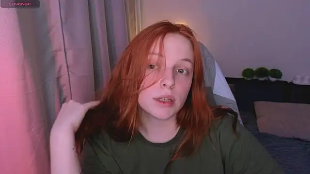 Snapshot of Hanna_melon chatting on March 8, 2025, 11:49 pm Hanna melon online show from March 8, 2025, 11:49 pm