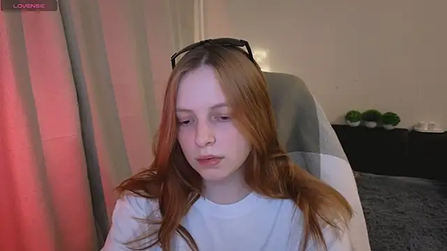 Snapshot of Hanna_melon chatting on February 12, 2025, 5:05 pm Hanna melon online show from February 12, 2025, 5:05 pm