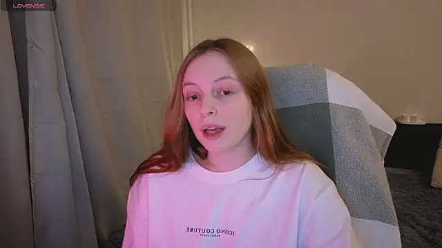 Snapshot of Hanna_melon chatting on February 12, 2025, 8:07 pm Hanna melon online show from February 12, 2025, 8:07 pm