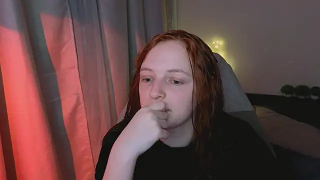 Snapshot of Hanna_melon chatting on March 7, 2025, 11:49 pm Hanna melon online show from March 7, 2025, 11:49 pm