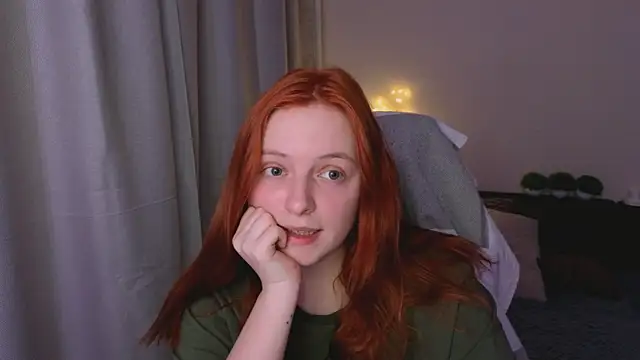 Snapshot of Hanna_melon chatting on March 5, 2025, 12:05 am Hanna melon online show from March 5, 2025, 12:05 am