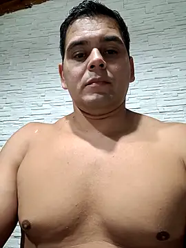 leandroc04 online show from March 26, 2026, 3:16 am