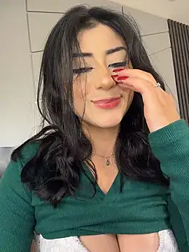 fiorella paris online show from February 3, 2026, 4:21 am