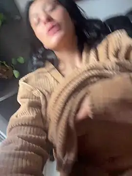 fiorella paris online show from April 11, 2026, 9:29 pm