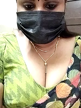 Snapshot of Queenflowerr chatting on February 22, 2025, 10:18 am Queenflowerr online show from February 22, 2025, 10:18 am