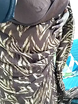 Snapshot of Queenflowerr chatting on February 11, 2025, 7:38 pm Queenflowerr online show from February 11, 2025, 7:38 pm