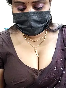 Snapshot of Queenflowerr chatting on February 15, 2025, 6:12 pm Queenflowerr online show from February 15, 2025, 6:12 pm