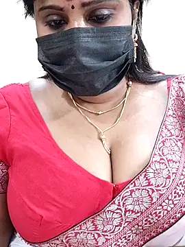 Snapshot of Queenflowerr chatting on February 16, 2025, 6:21 pm Queenflowerr online show from February 16, 2025, 6:21 pm