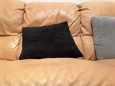 Berniwix2 online show from October 27, 2025, 5:52 am