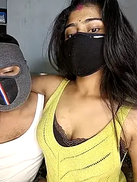 Love-N online show from November 4, 2025, 5:17 pm