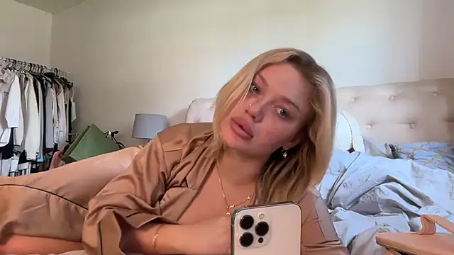 blissdimicco online show from April 14, 2026, 9:58 am