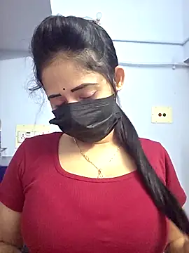 Hot honey77 online show from October 9, 2025, 5:24 pm